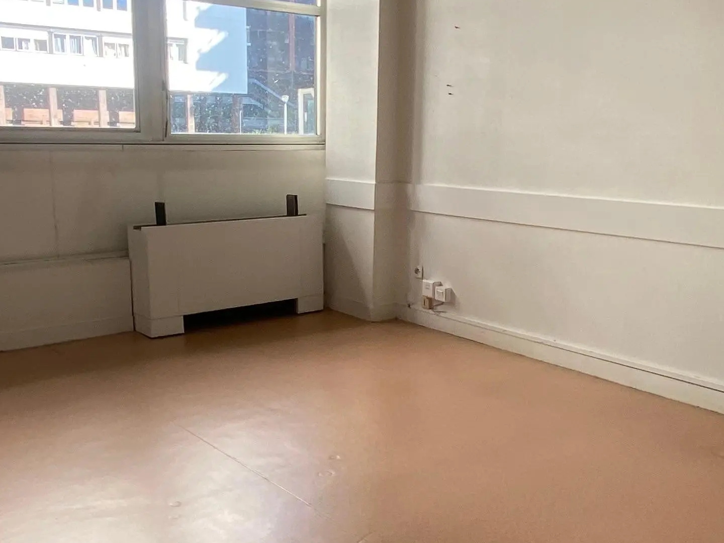 Local professionnel 189 m²