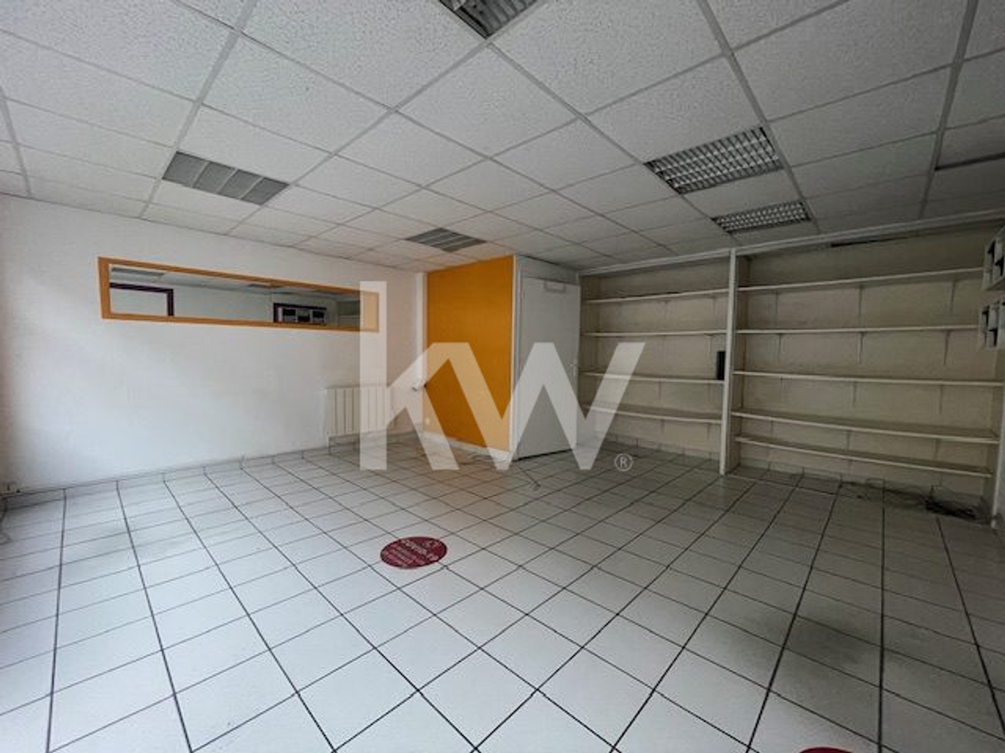 Locaux à vendre - 33m2 - Orléans (45000)