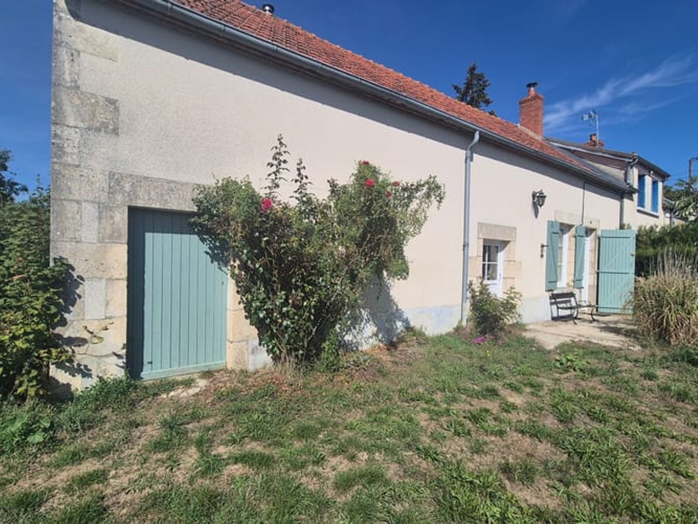 Maison à vendre - 2 pièces - 80m2 - Saint-Léger-Le-Petit (18140)
