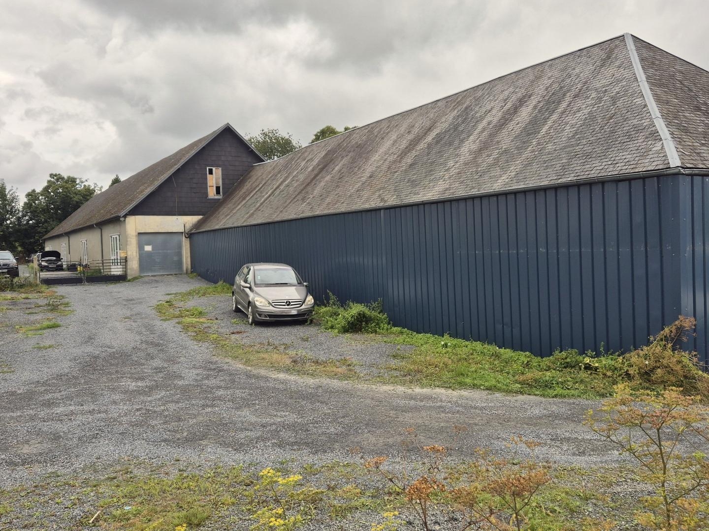 Locaux à vendre - 3 pièces - 1200m2 - Saint-Lô (50000)