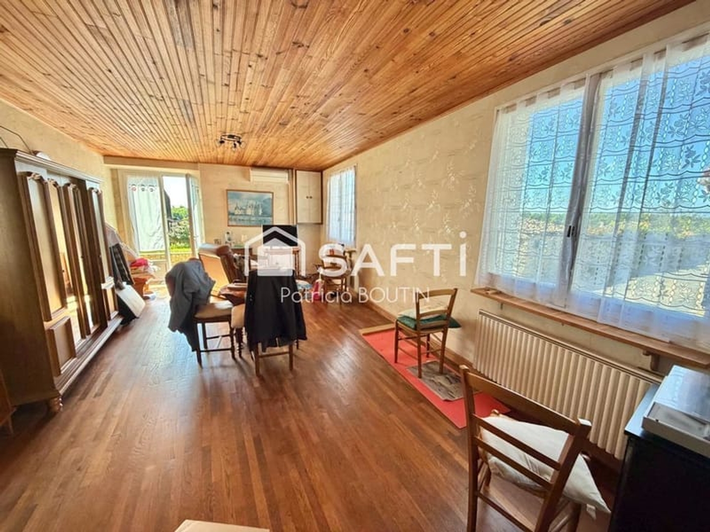 Maison à vendre - 7 pièces - 137m2 - Champdeniers-Sain... (79220)