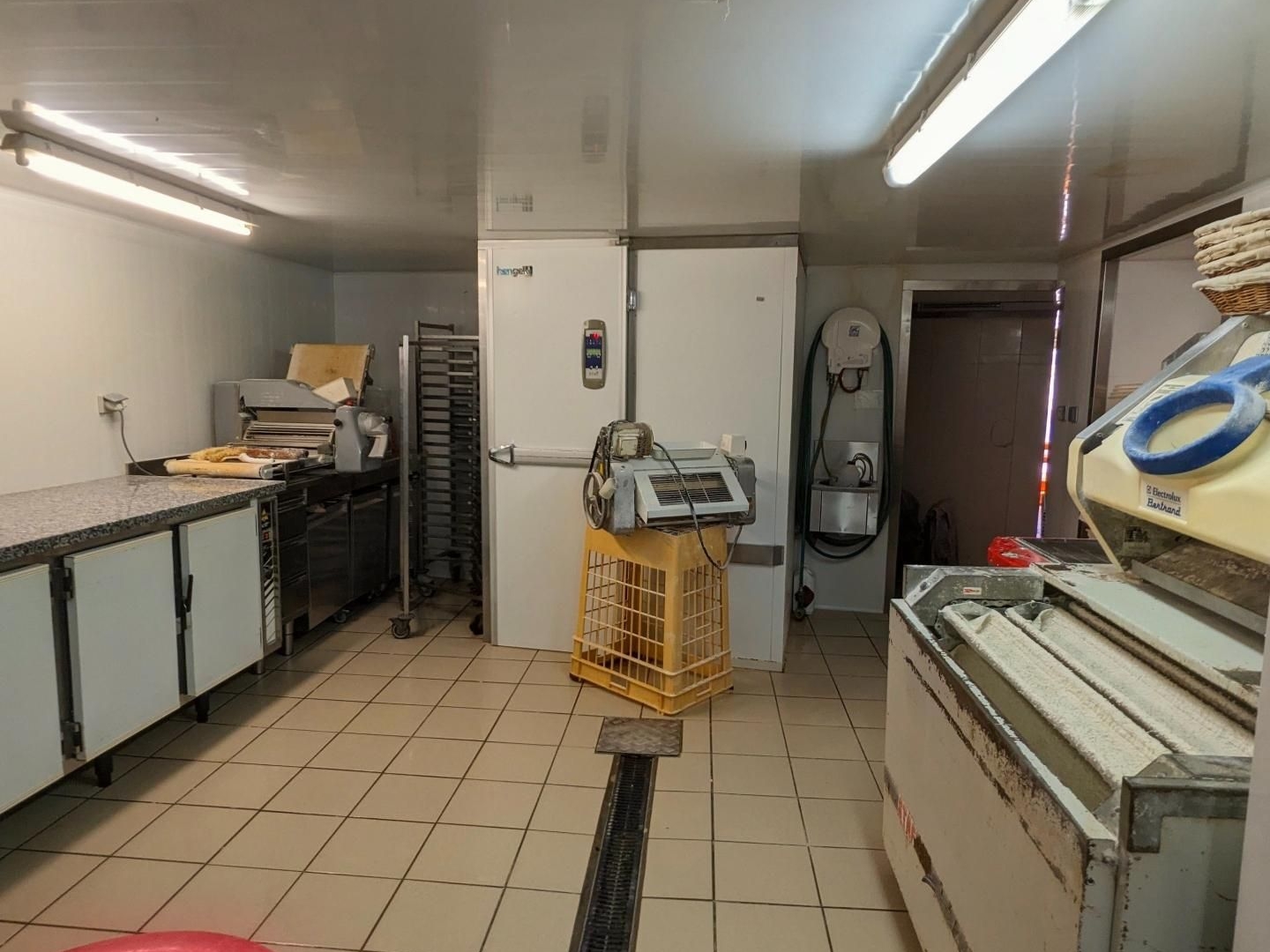 Bureaux à vendre - 140m2 - Amplepuis (69550)