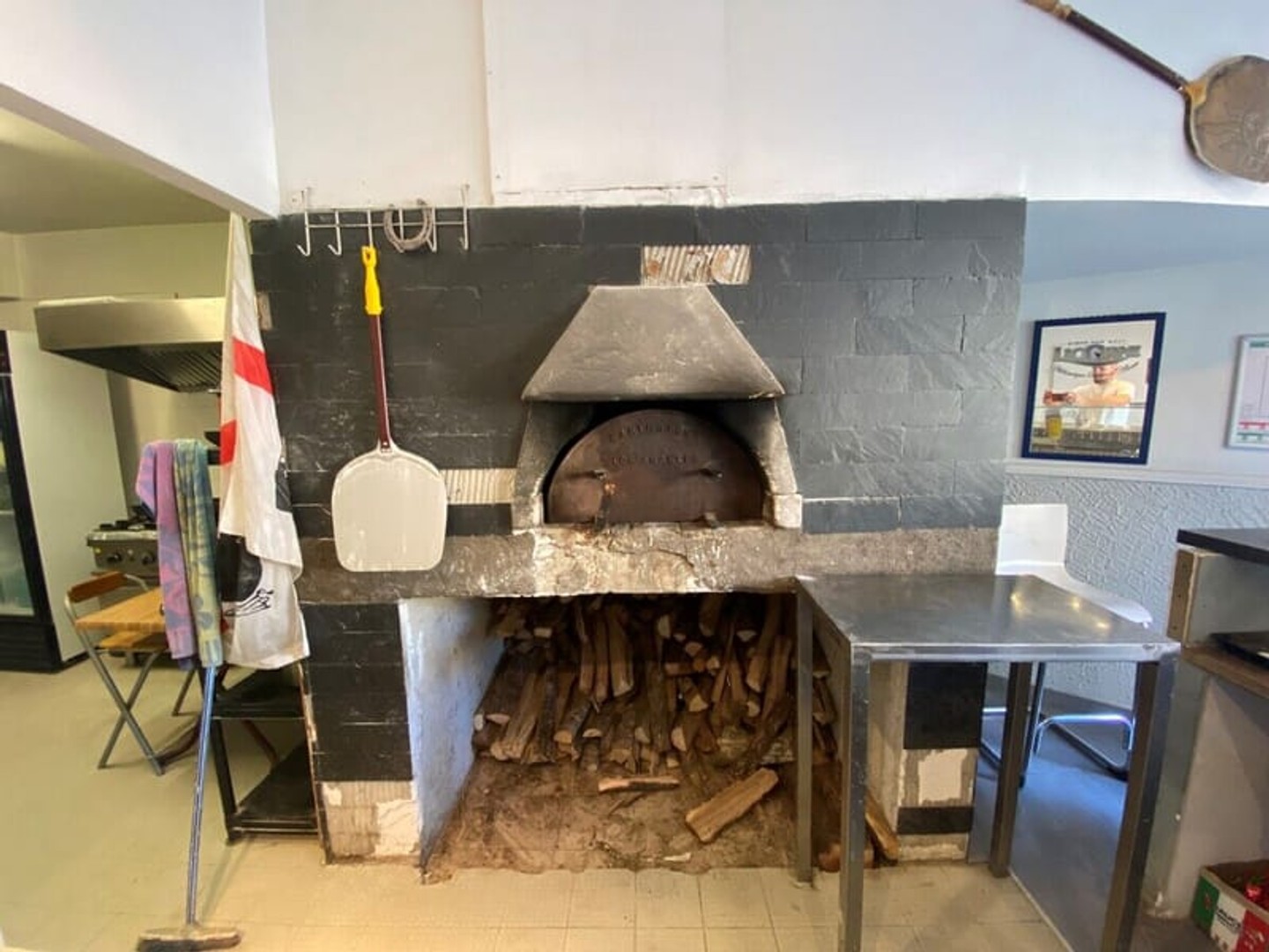 Magasin à vendre - 90m2 - La Penne-Sur-Huve... (13821)
