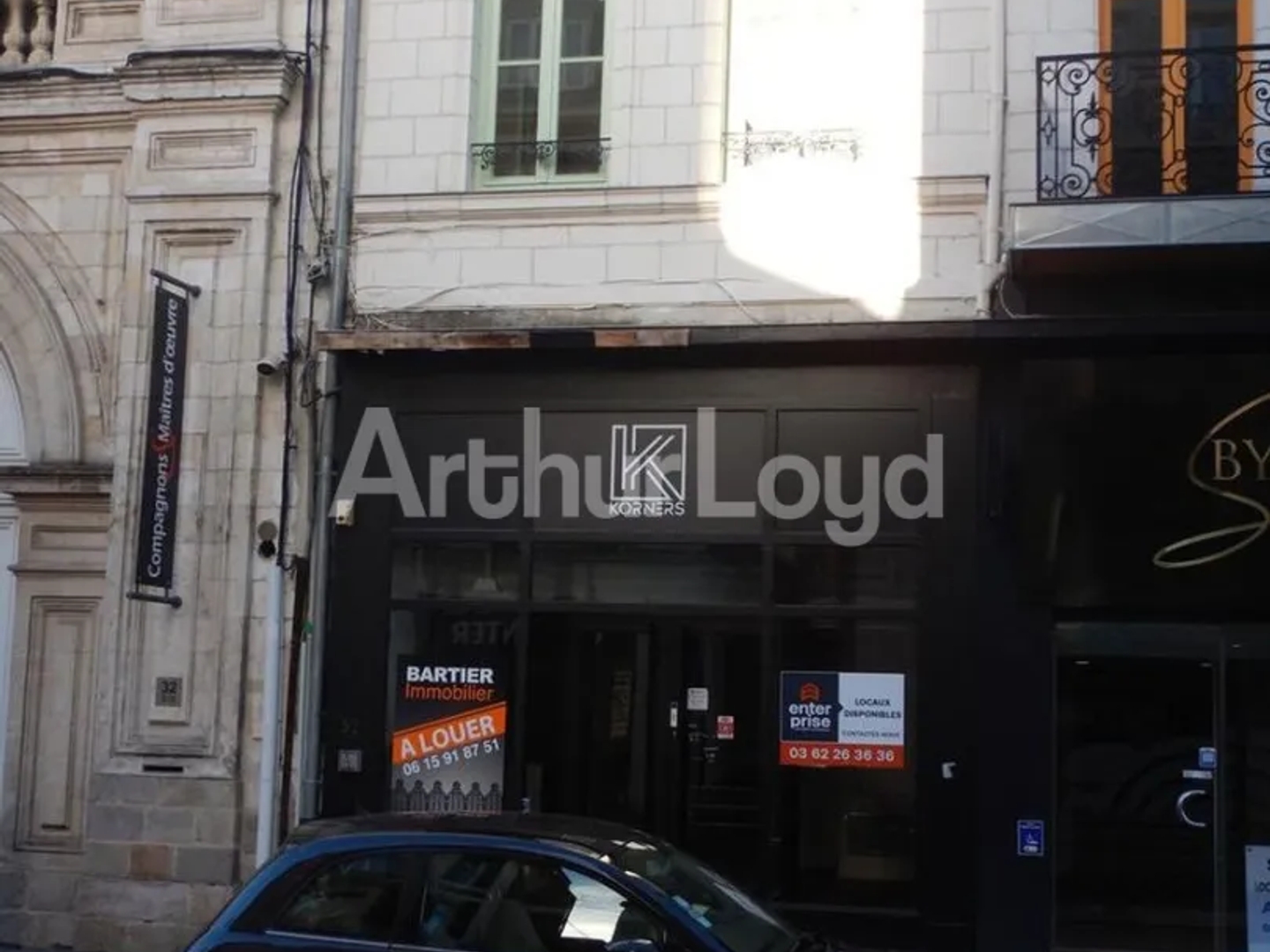 Vente local commercial Arras centre-ville avec vitrine et passage piéton