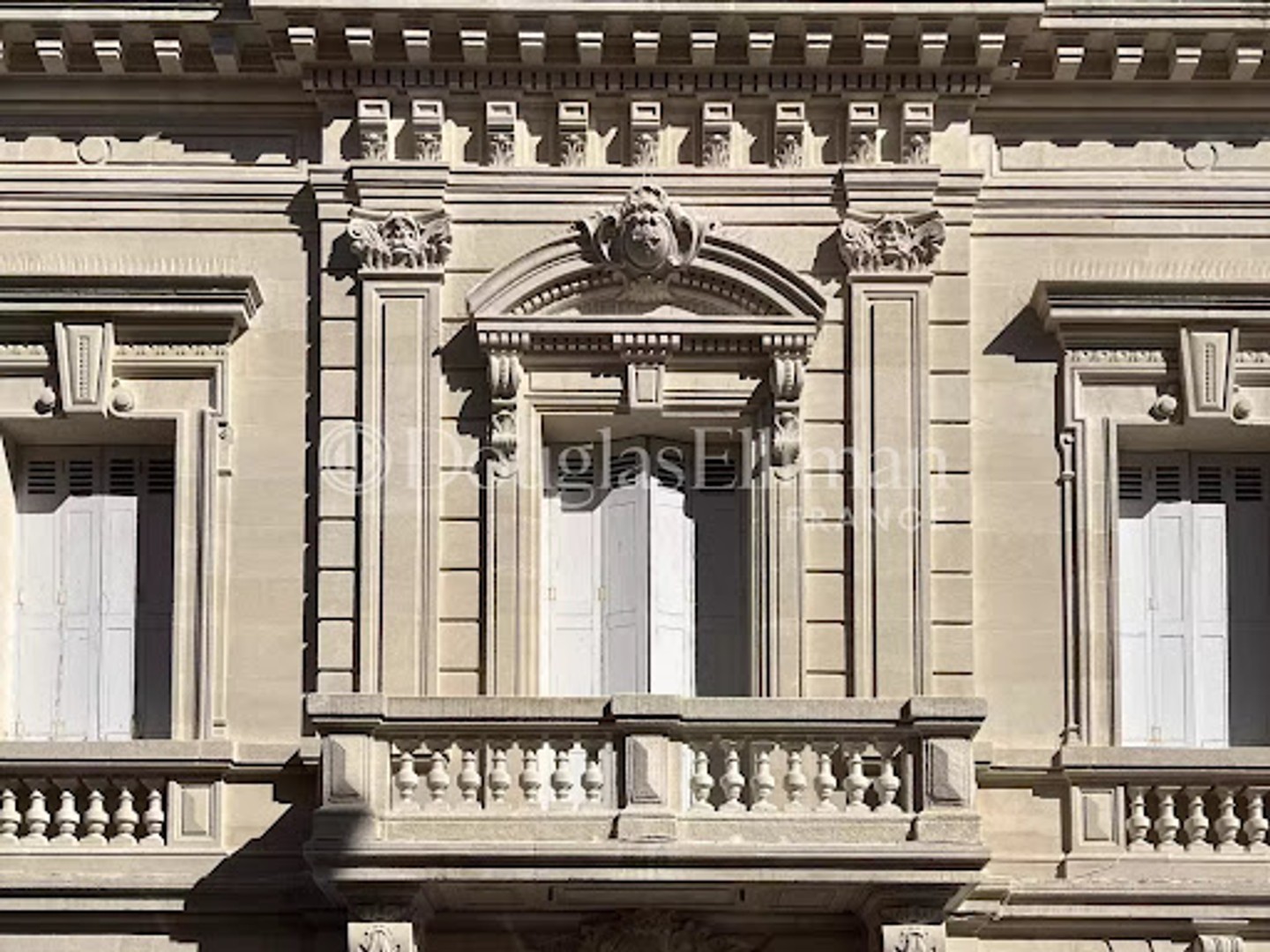 Maison 9 pièces 350 m²