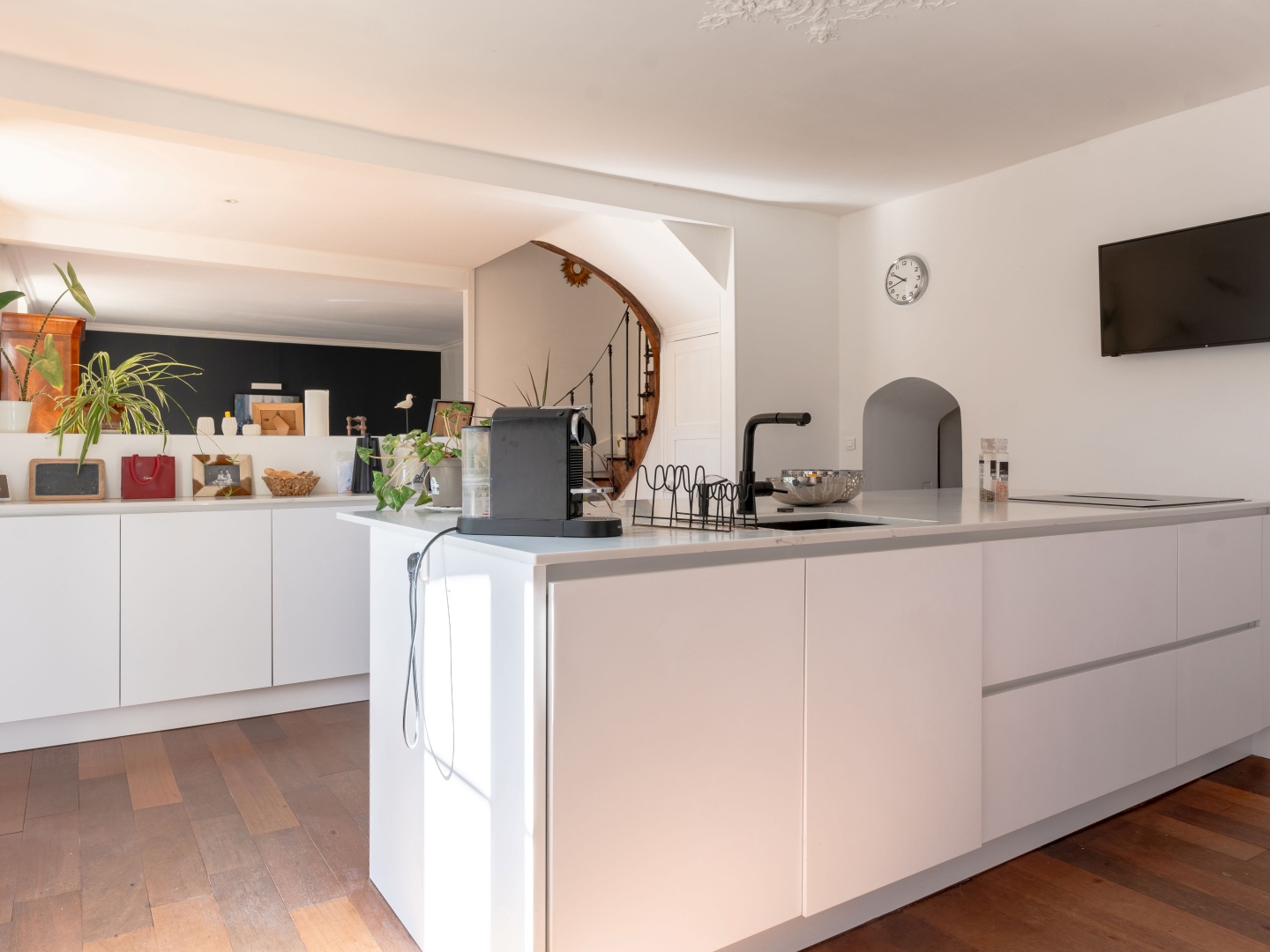 Maison à vendre - 9 pièces - 412m2 - Vouillé (86190)
