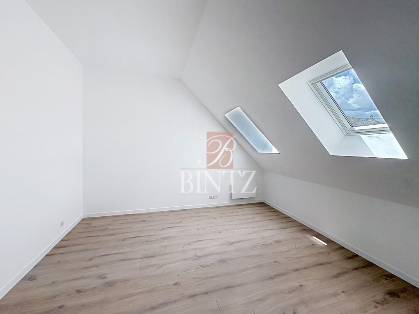 GRIESHEIM-PRES-MOLSHEIM - 4P duplex de 121m² avec grande terras