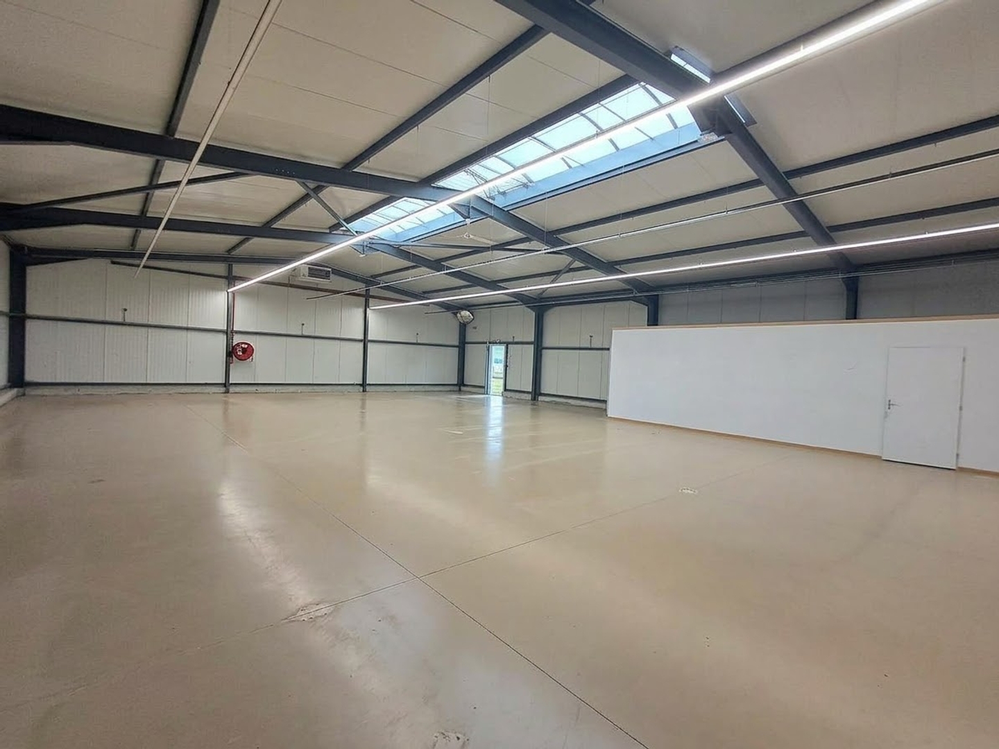 Locaux à vendre - 13000m2 - Villiers-Le-Sec (52000)