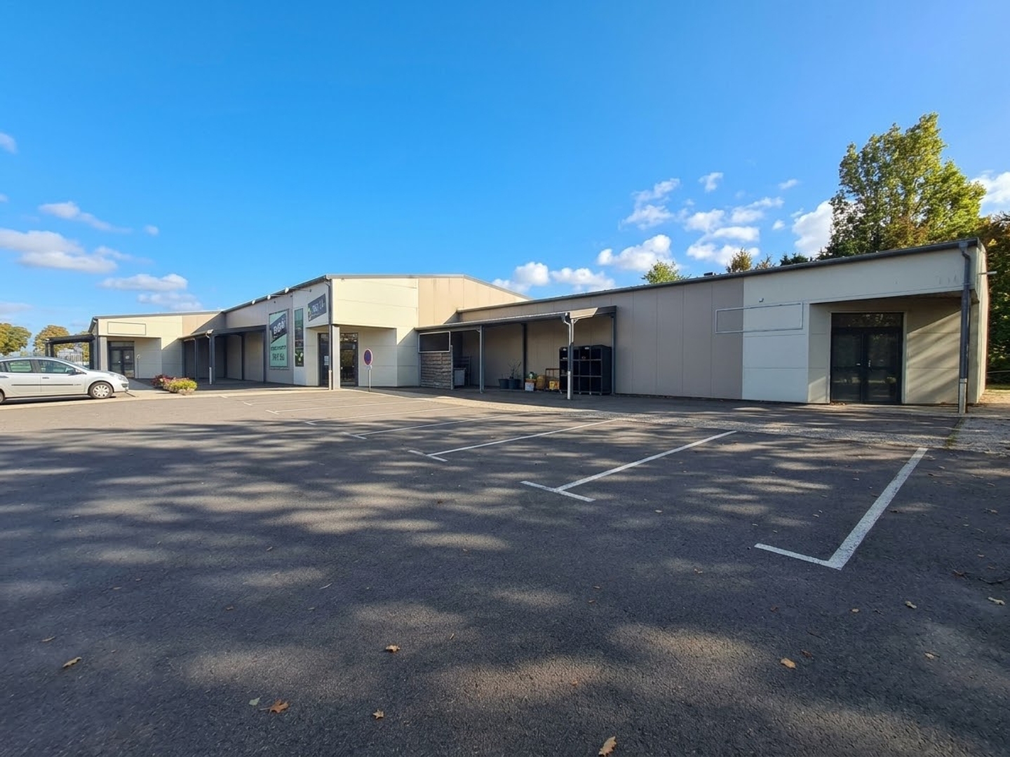 Locaux à vendre - 13000m2 - Villiers-Le-Sec (52000)