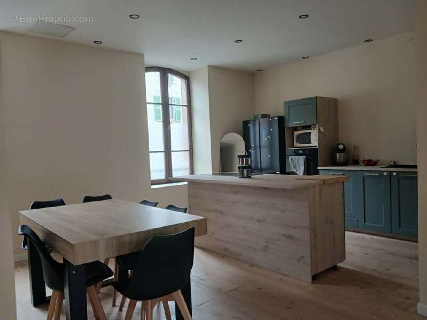 Maison à vendre - 8 pièces - 152m2 - Thiers (63300)