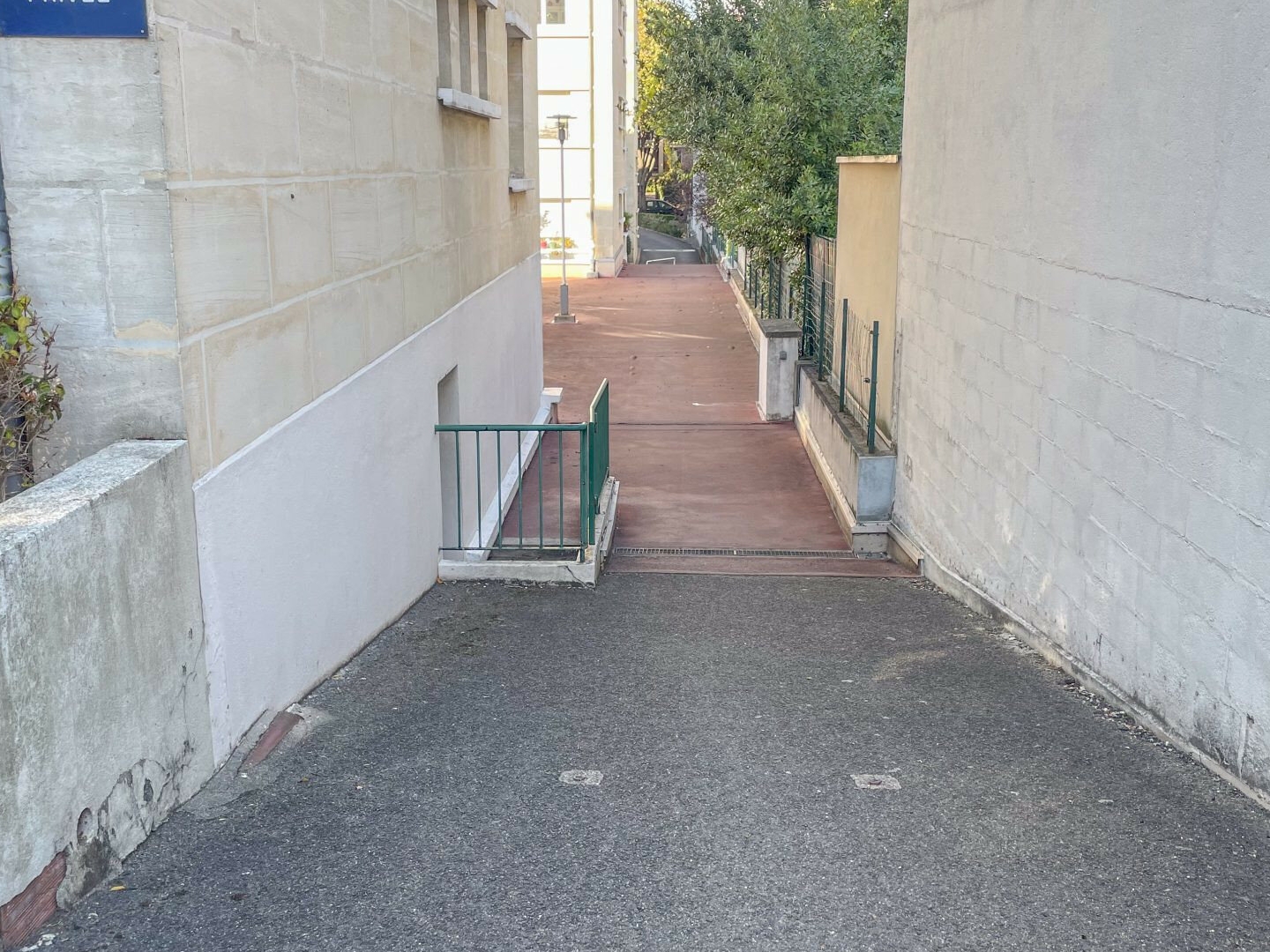Bureaux à vendre - 113m2 - Sceaux (92330)