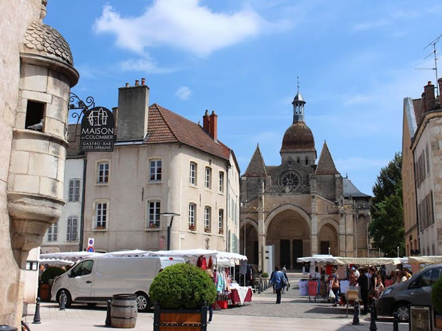 Commerce 1 pièce 128 m²