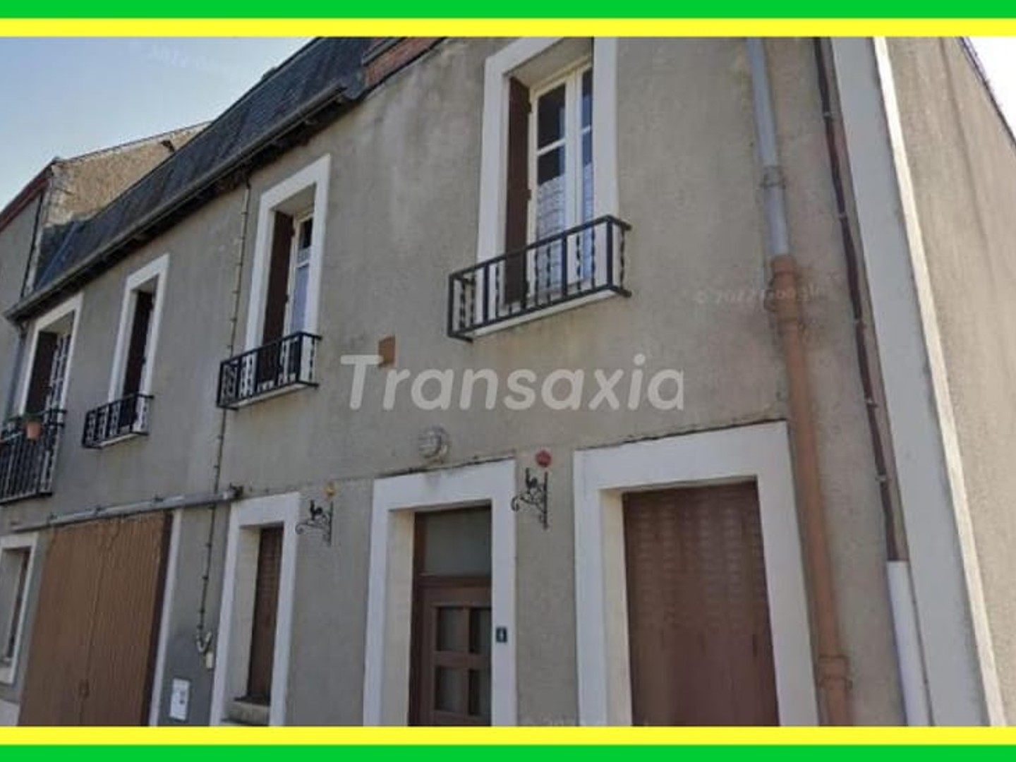 MAISON DE BOURG RENOVEE 3 CHAMBRES GRAND GARAGE