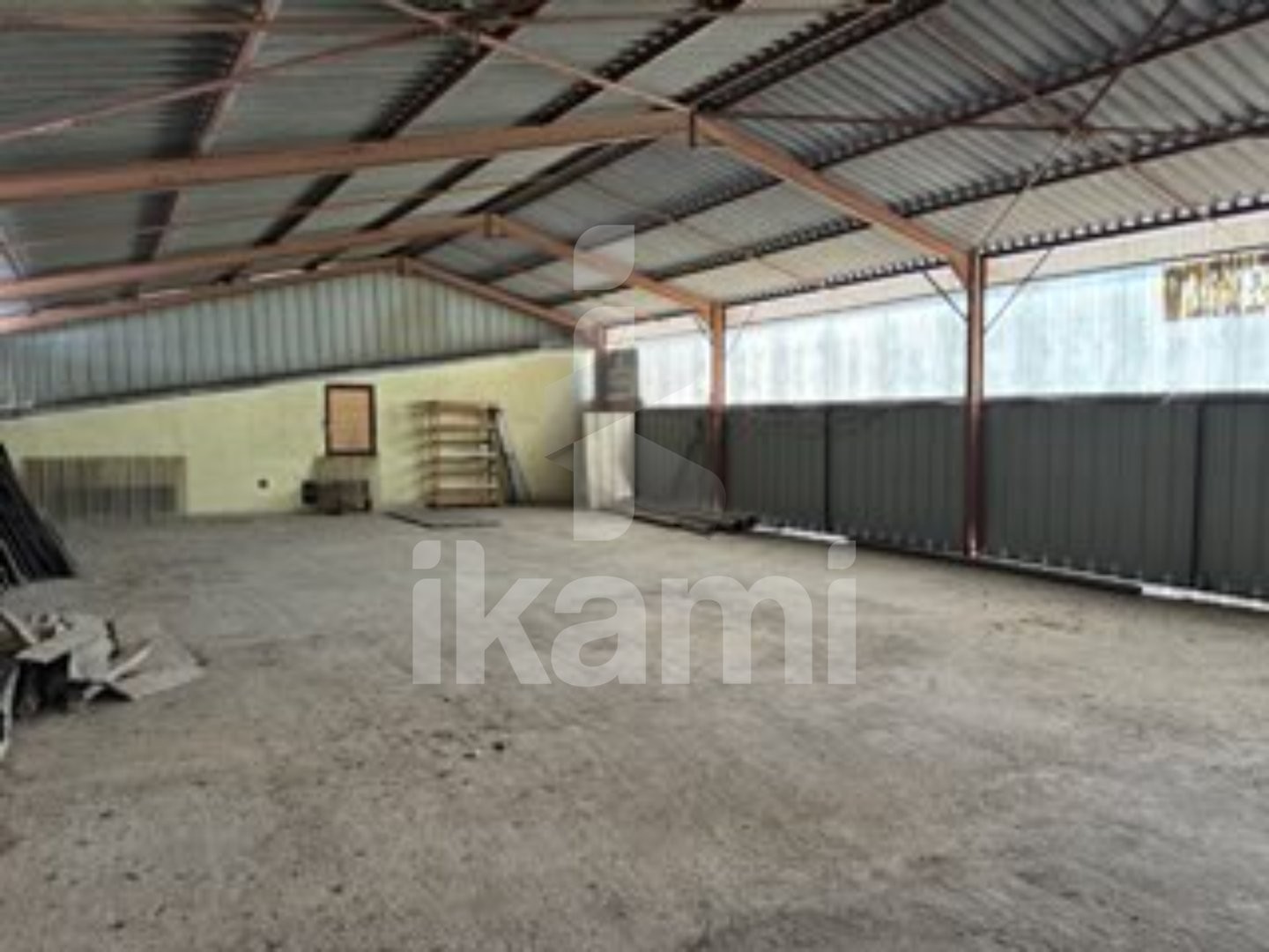 Bâtiment 500 m2 sur parcelle 21629 m2 et Terrain 2254 m2 - CAPDENAC