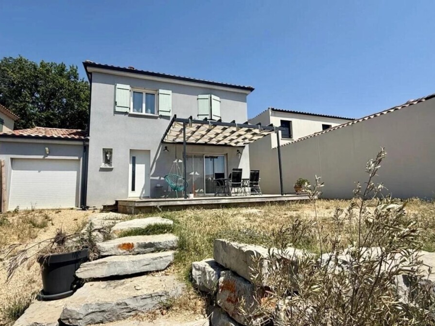 Vends maison récente - 105 m² - 5 pièces, 4 chambres - Bédarrides 84370