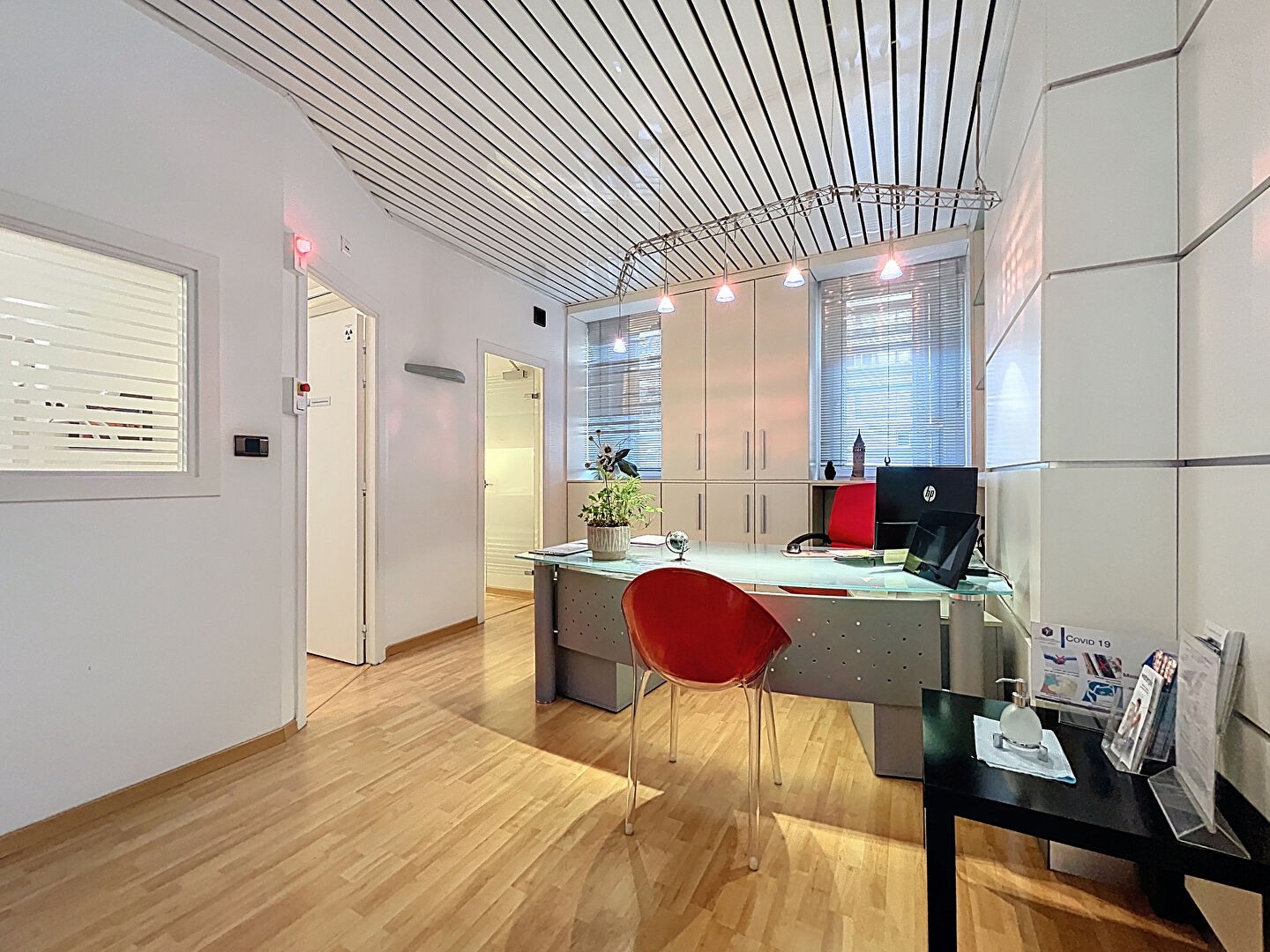 Local commercial 8 pièces