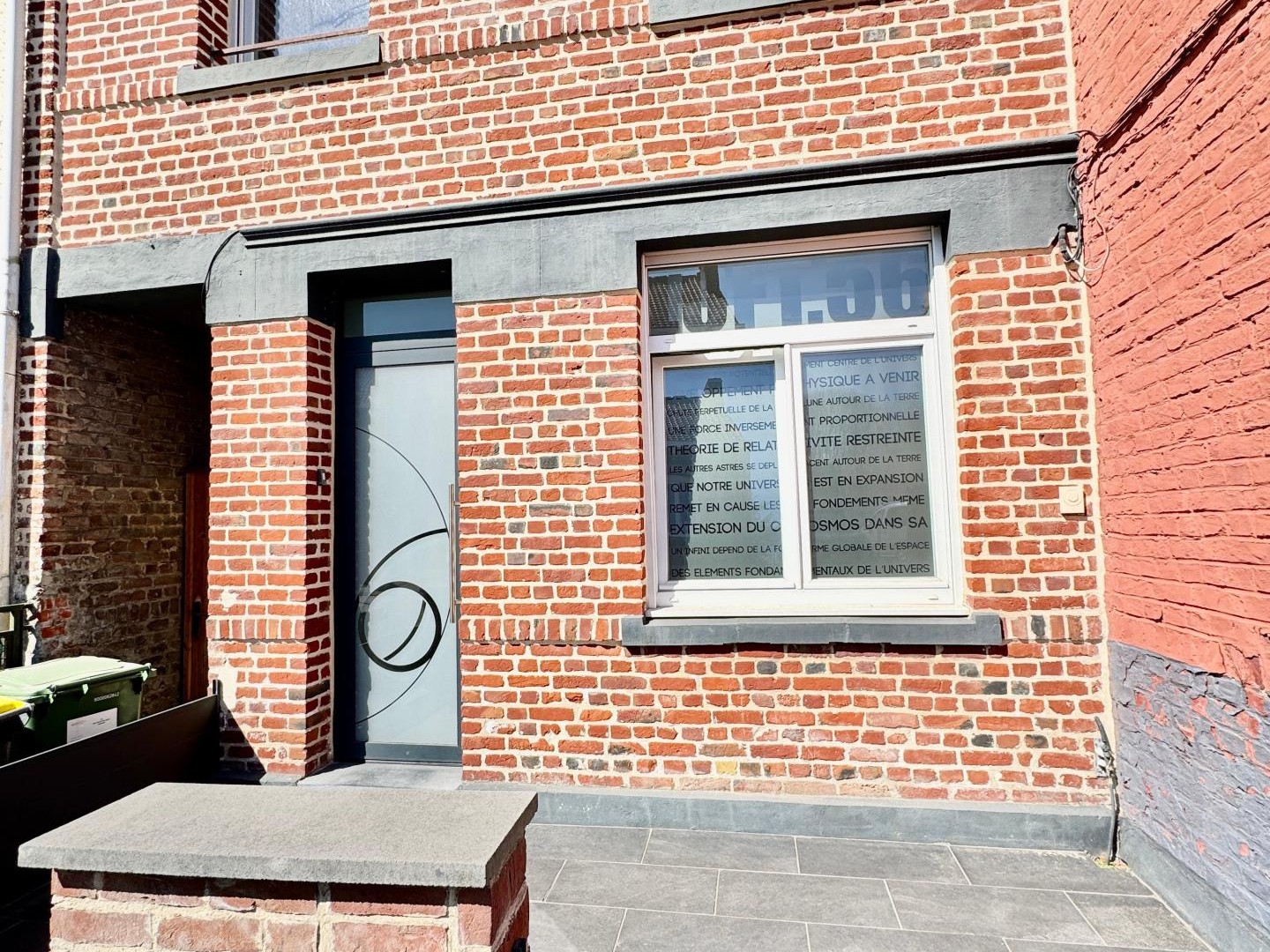 Maison 2 chambres 95 m²+ bureau, cour, AUCUN TRAVAUX !