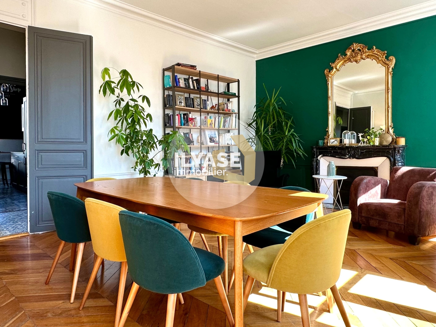 Appartement à vendre - 4 pièces - 178m2 - Chalon-Sur-Saône (71100)