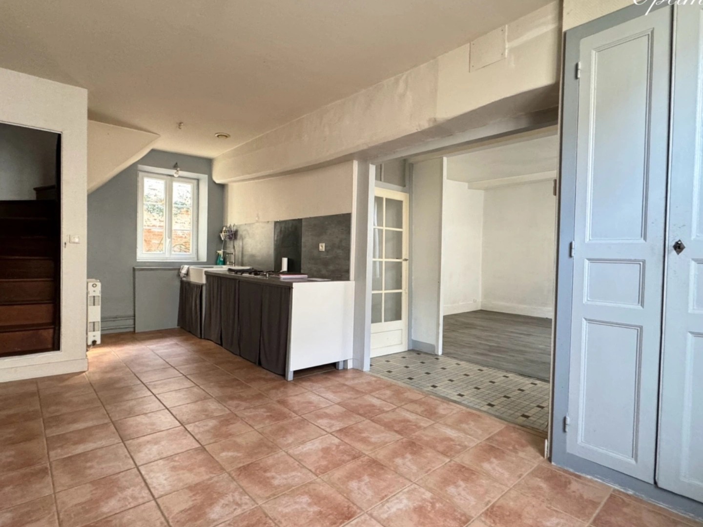 Charmante maison de ville de 95 m2 avec cour intérieure - Idéale premier investissement