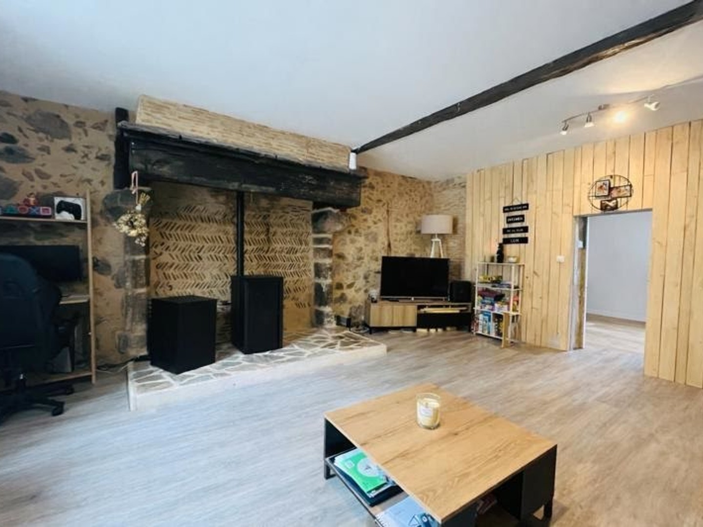 Maison à vendre - 3 pièces - 130m2 - Confolens (16500)