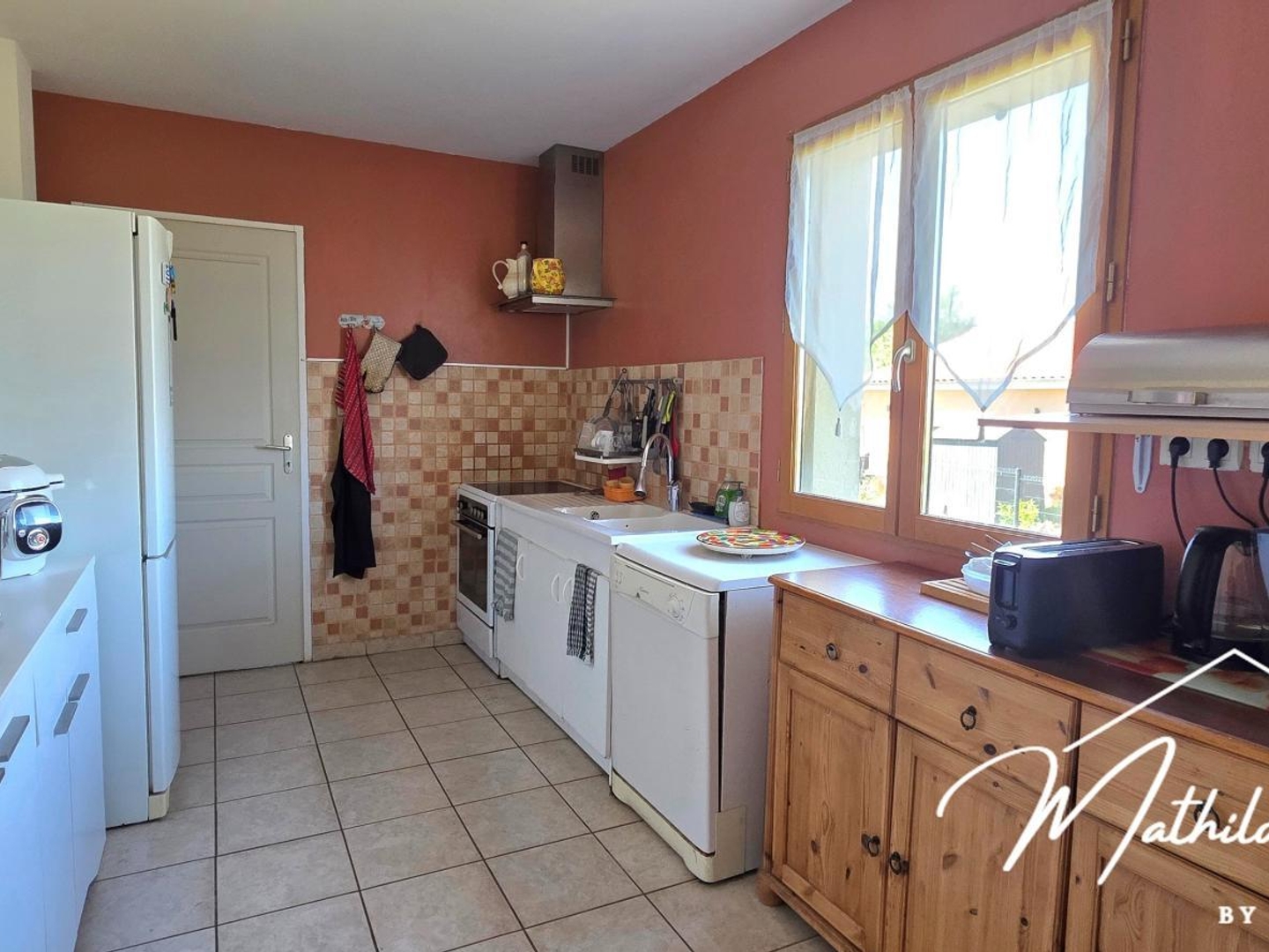 Maison à vendre - 5 pièces - 112m2 - Chalus (63340)