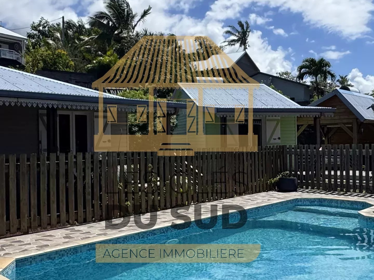 SAINT-PHILIPPE - BASSE VALLÉE - ENSEMBLE DE 5 BUNGALOWS EN LOCATION SAISONNIÈRE