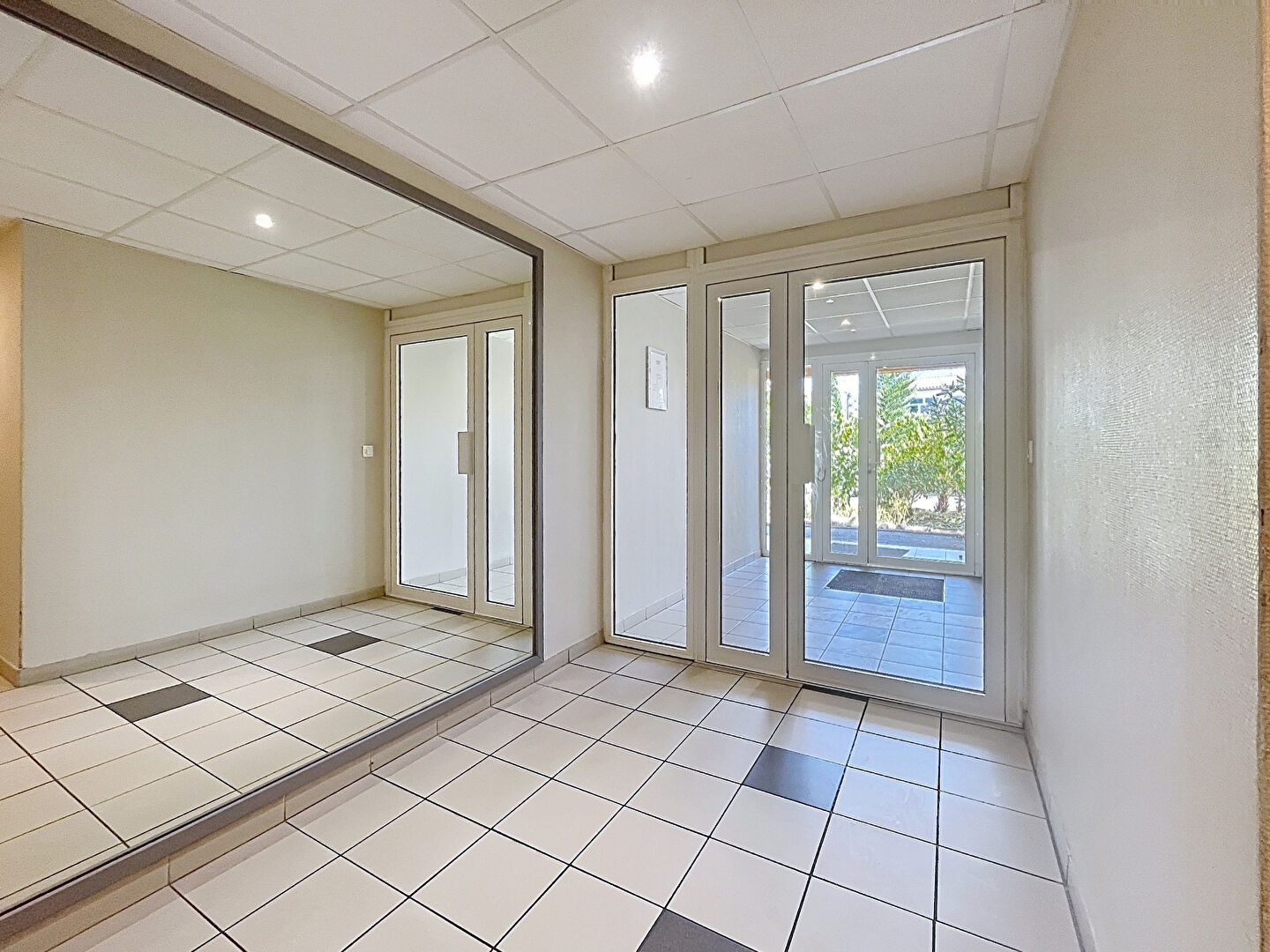 Appartement à vendre - 2 pièces - 45m2 - Jonquières (84150)