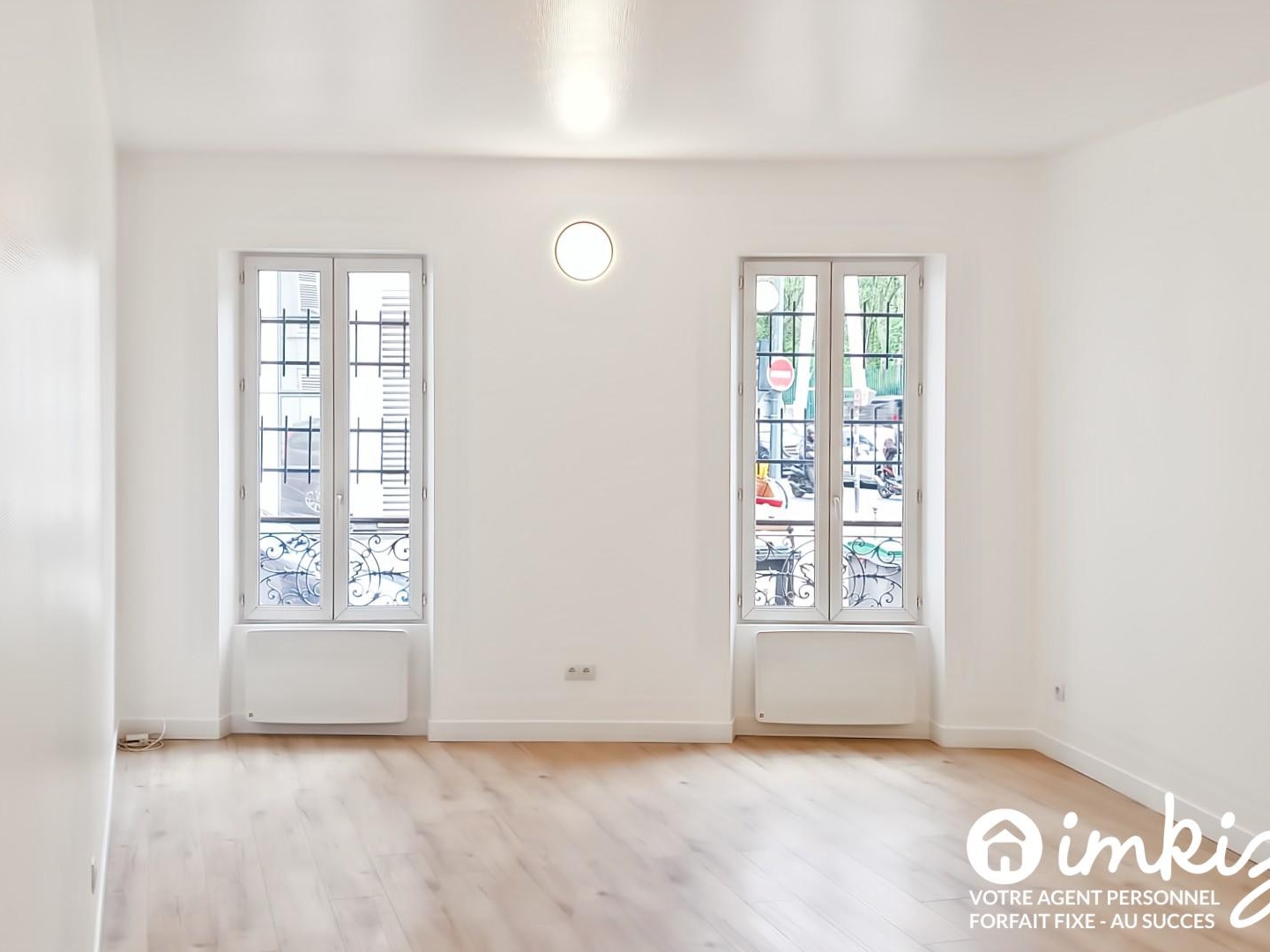 Studio rénové idéalement situé