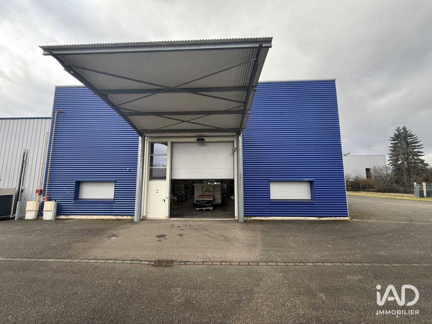 Immeuble commercial 1 pièce 527 m²