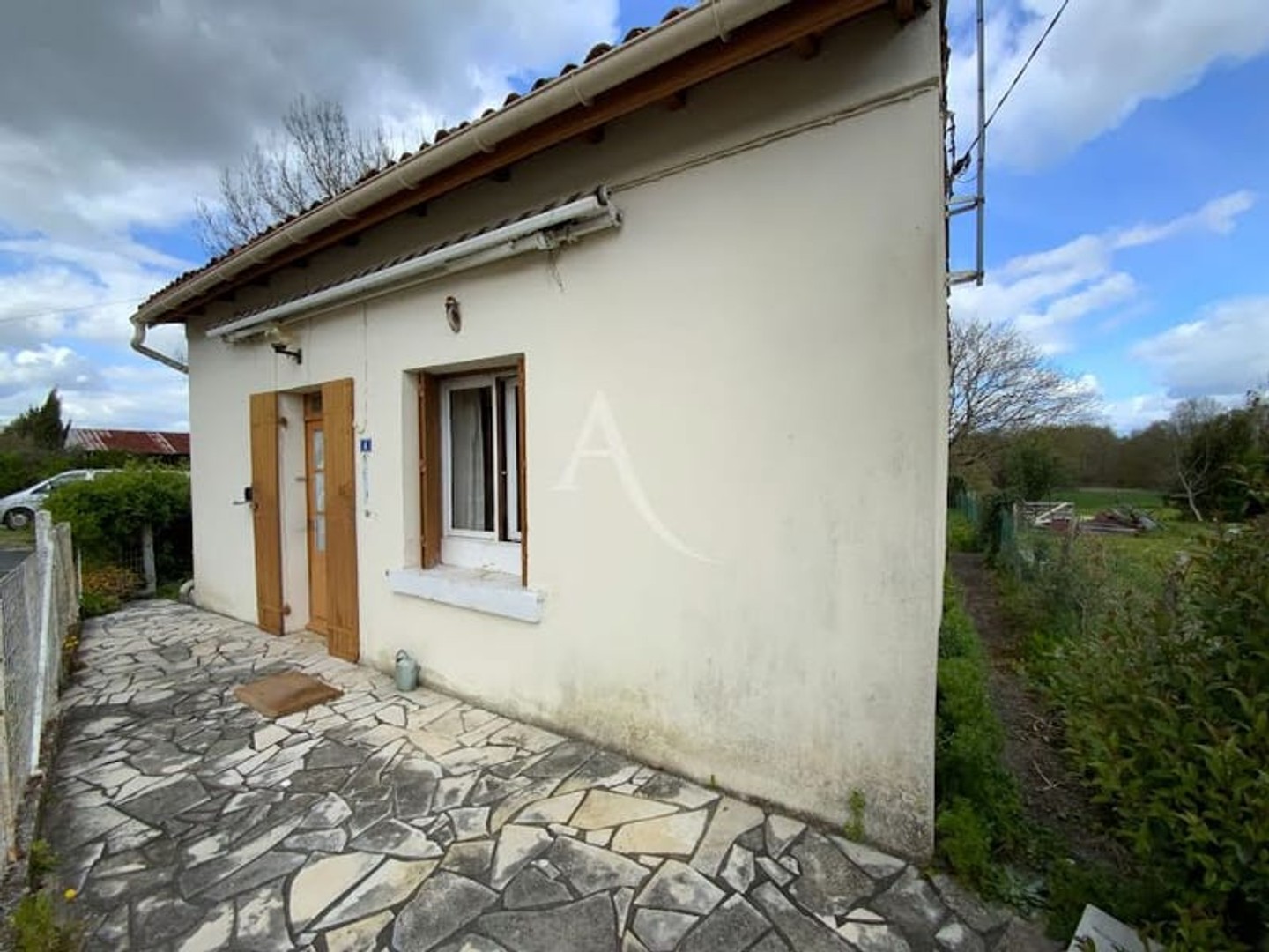 Maison à vendre - 3 pièces - 62m2 - Jonzac (17500)