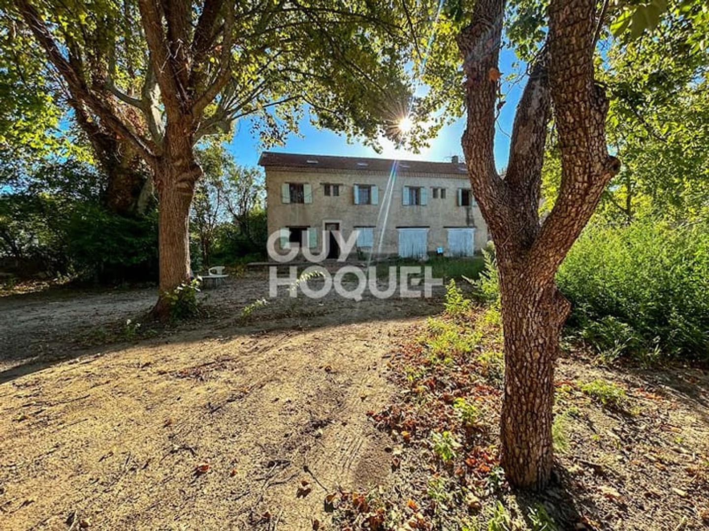 Maison 352 m²
