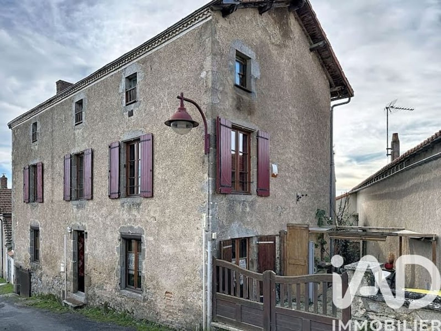 Maison 6 pièces 250 m²