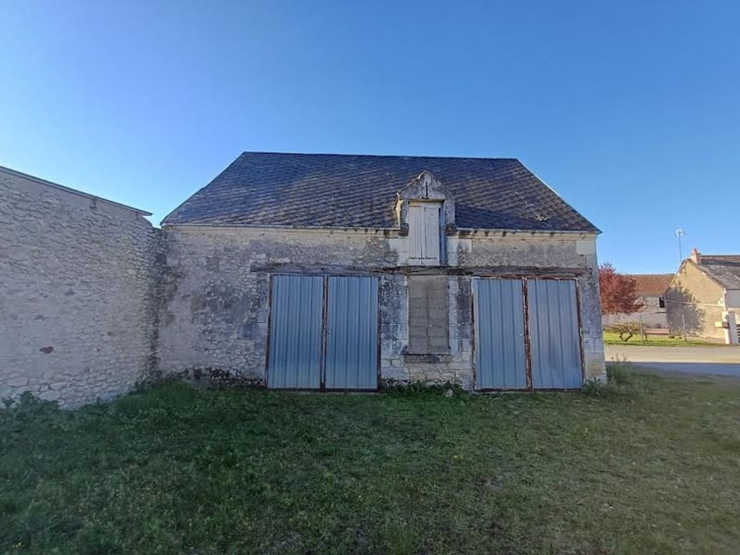 Parking 65 m²