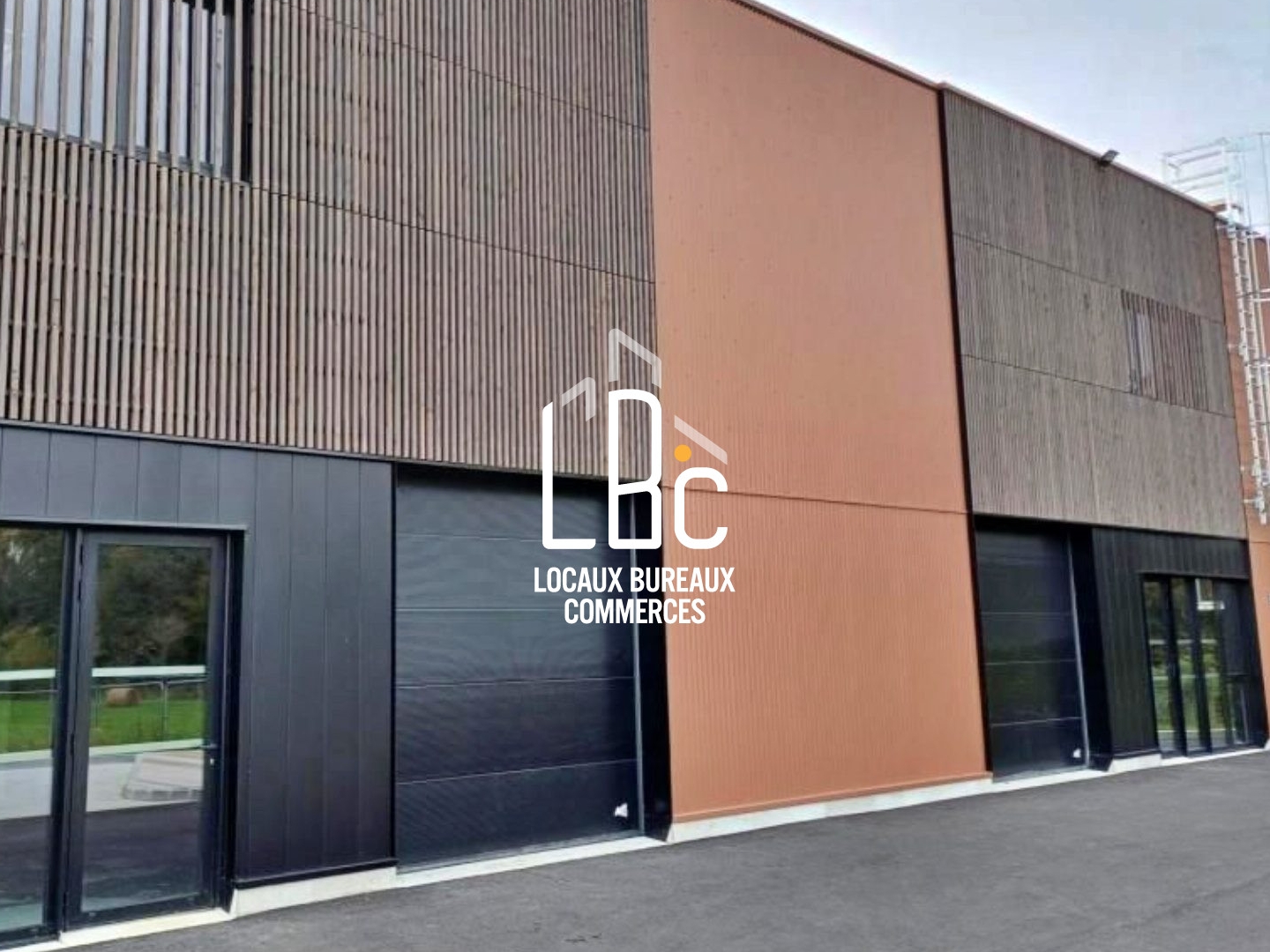 Locaux à vendre - 418m2 - Le Bignon (44140)
