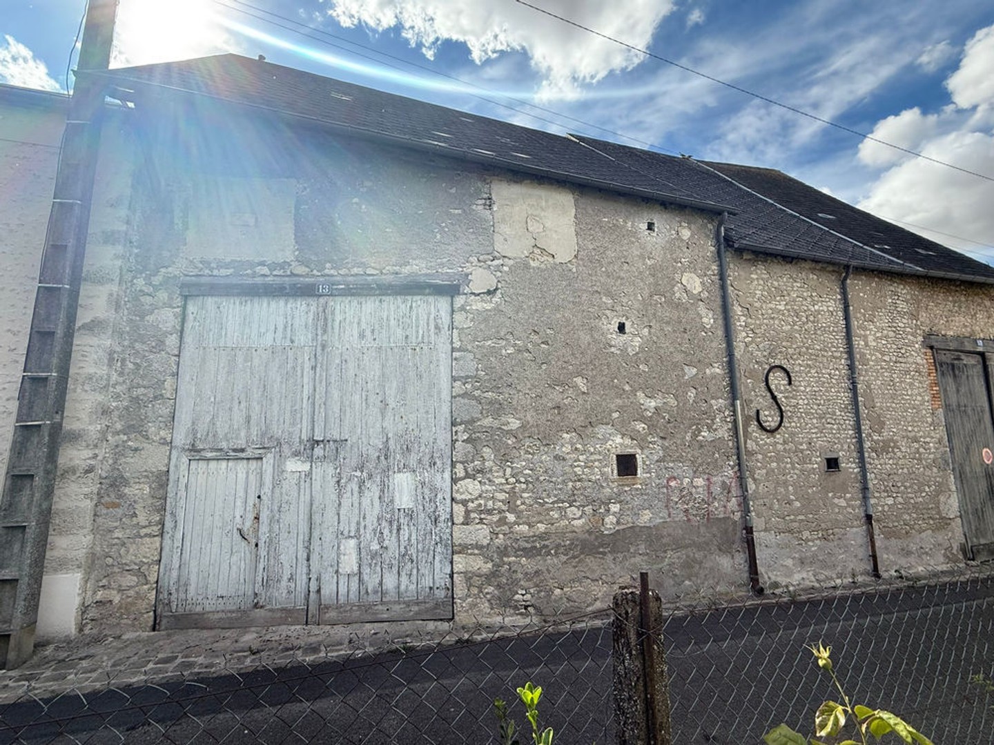 Local 180 m²
