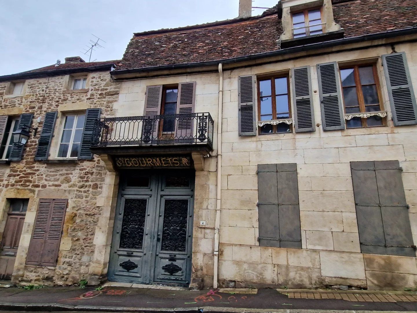 Immeuble 15 pièces 575 m²