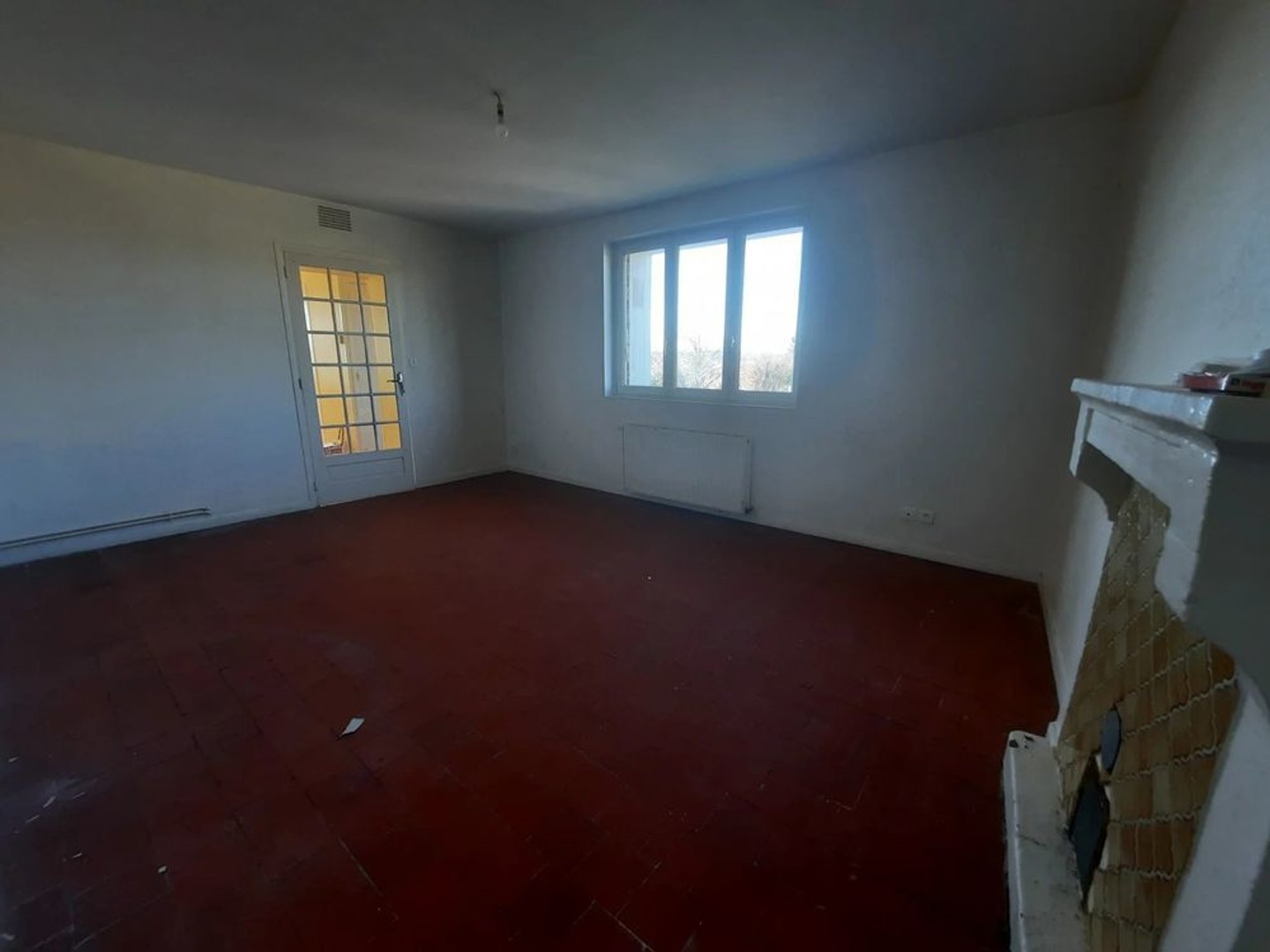 A La Machine, appartement situé au 1er étage avec jardin