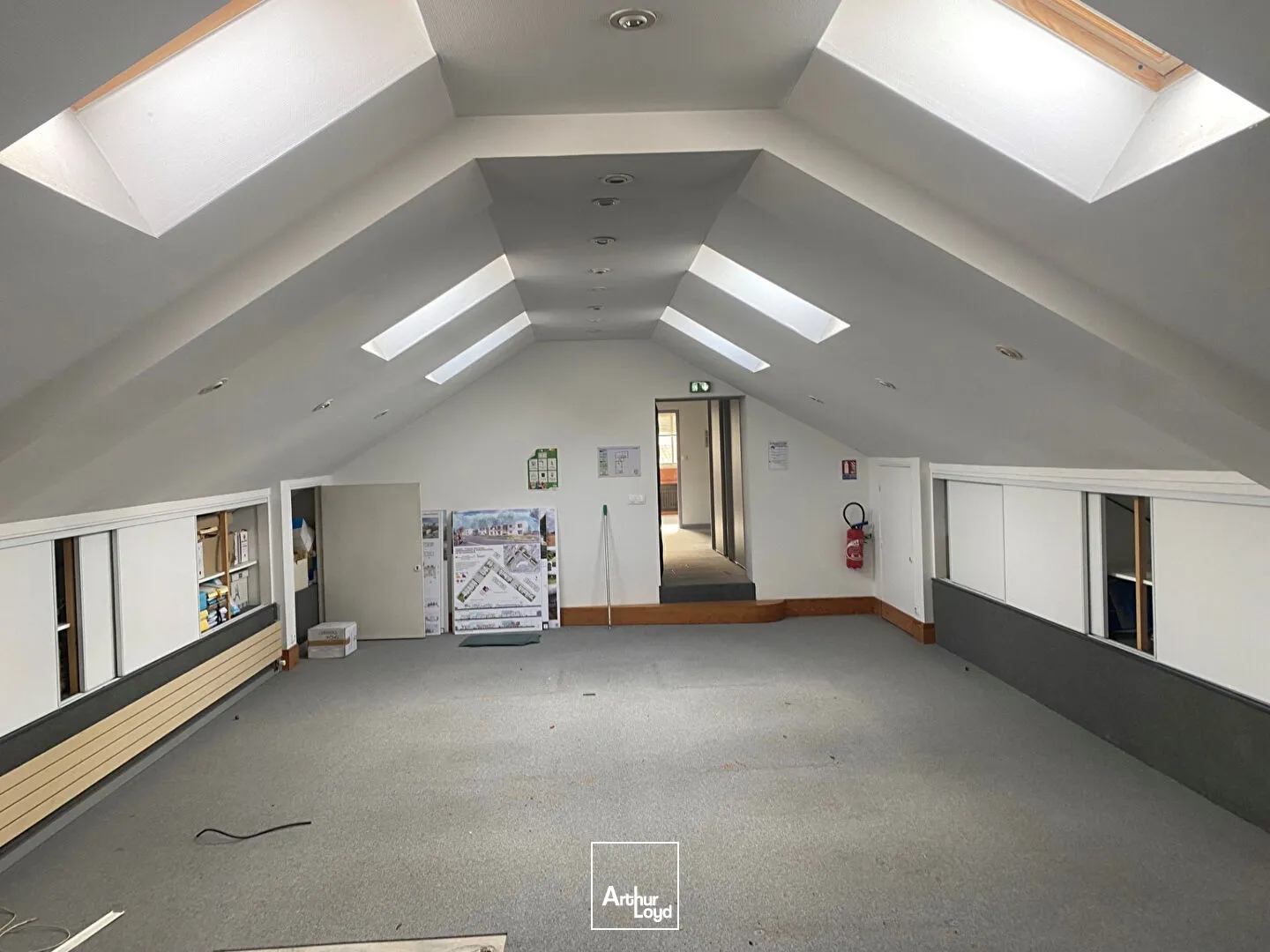 A vendre Immeuble de Bureaux La Rochelle 784 m2
