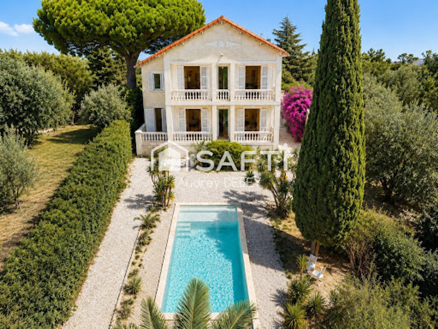 Maison à vendre - 6 pièces - 180m2 - Sanary-Sur-Mer (83110)