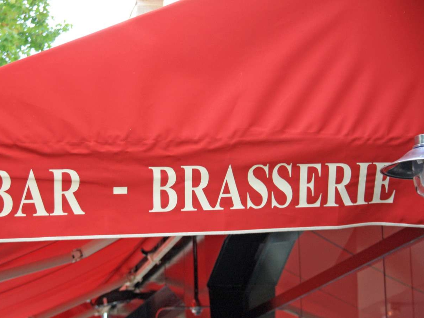 À vendre bar brasserie d'angle à Paris Est