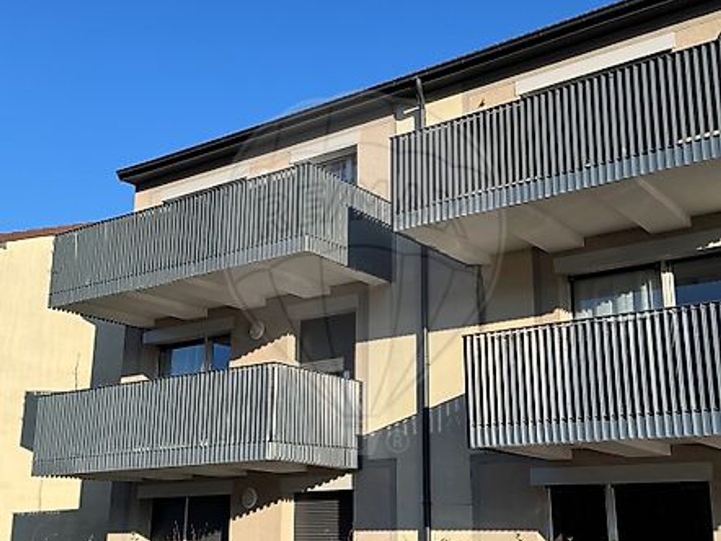 Appartement à vendre - 3 pièces - 71m2 - Chézery-Forens (01200)