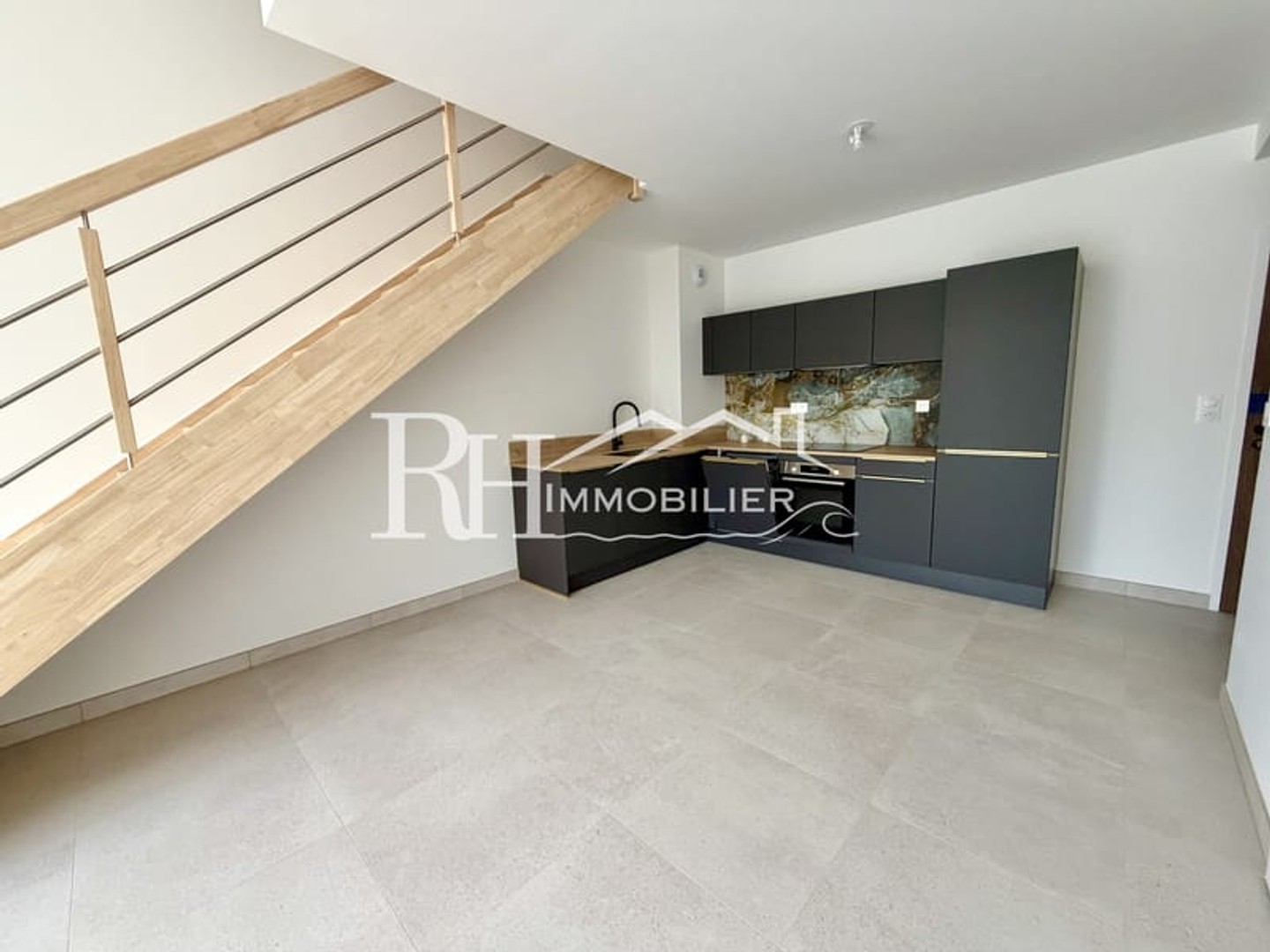 Appartement à vendre - 3 pièces - 70m2 - Saint-Gilles-Croi... (85800)