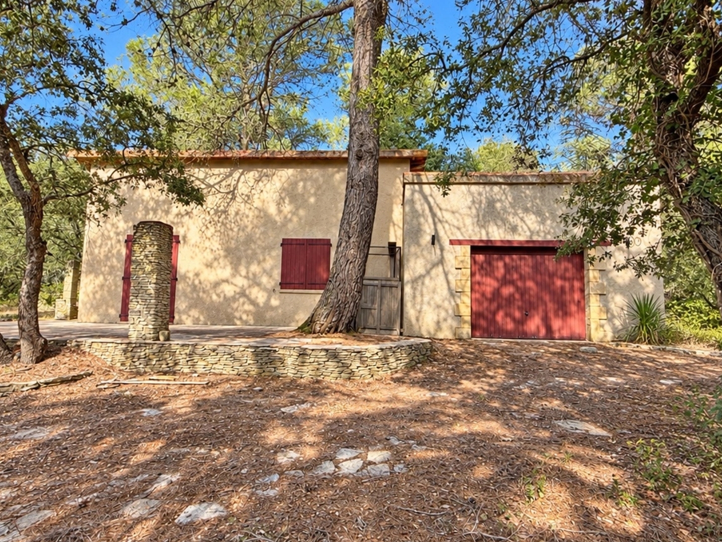 Maison à vendre - 5 pièces - 170m2 - Rognes (13840)