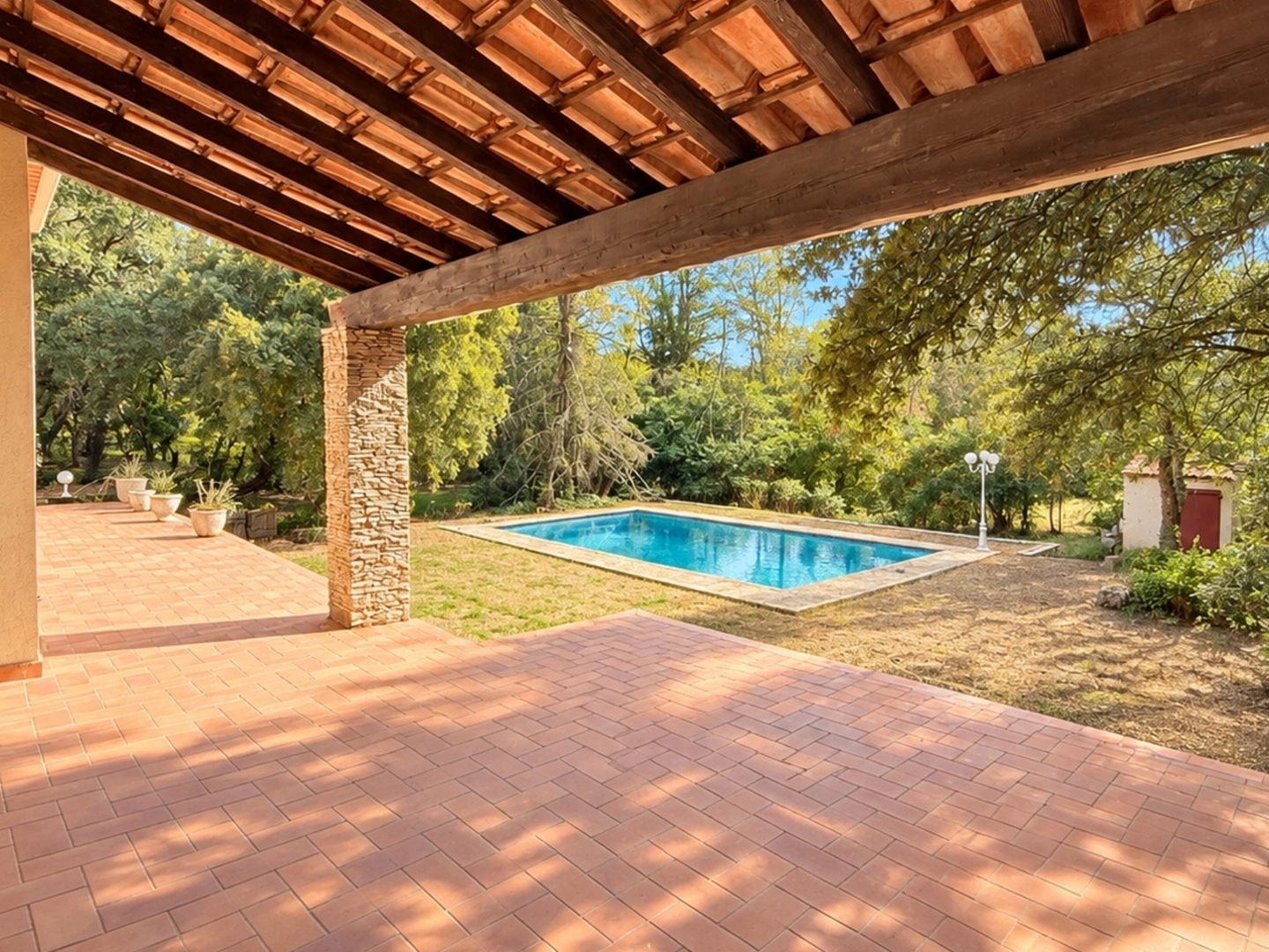 Maison à vendre - 5 pièces - 170m2 - Rognes (13840)