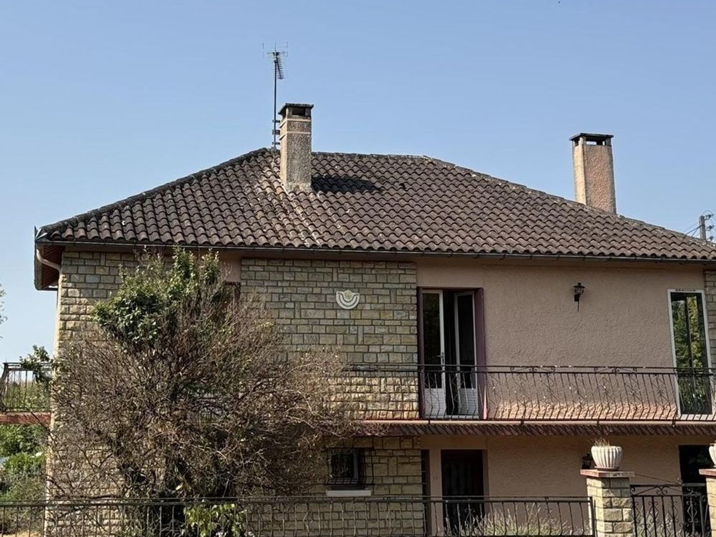 Maison à vendre - 8 pièces - 142m2 - Montpezat-De-Quercy (82270)