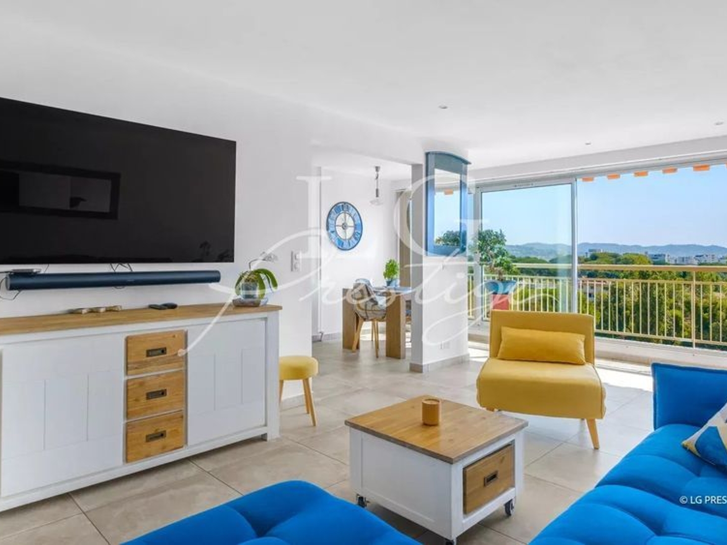 Appartement à vendre - 2 pièces - 58m2 - Mandelieu-La-Napoule (06210)