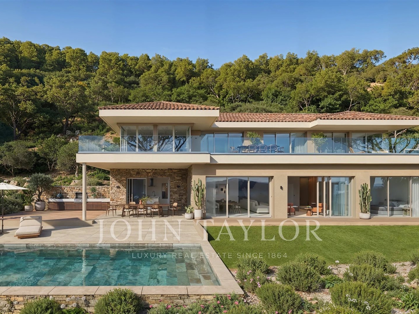 Maison à vendre - 6 pièces - 385m2 - Grimaud (83310)