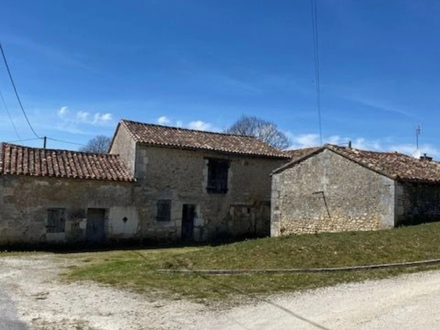 Maison à vendre - 6 pièces - 220m2 - Dignac (16410)