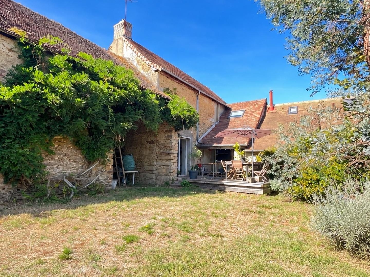 Maison à vendre - 5 pièces - 120m2 - Neuville-Sur-Sarthe (72190)
