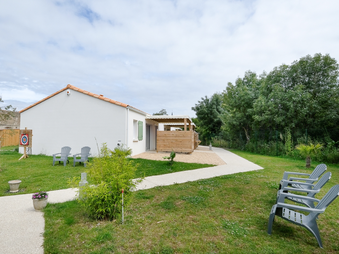 A 15 MINUTES DES SABLES D'OLONNE : Ensemble immobilier aux multiples possibilités sur 2300 m² de terrain